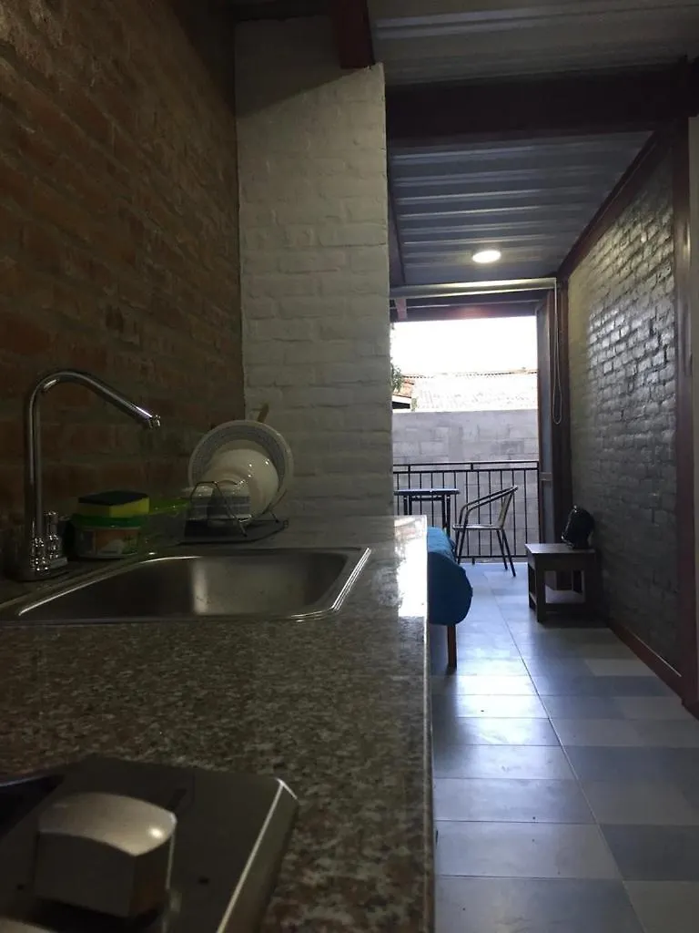 卡利 Wepa House旅舍 旅馆